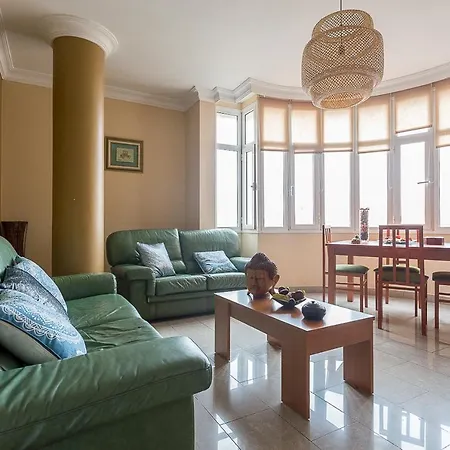 Piso De 2 En Mesa Y Lopez Apartmán *